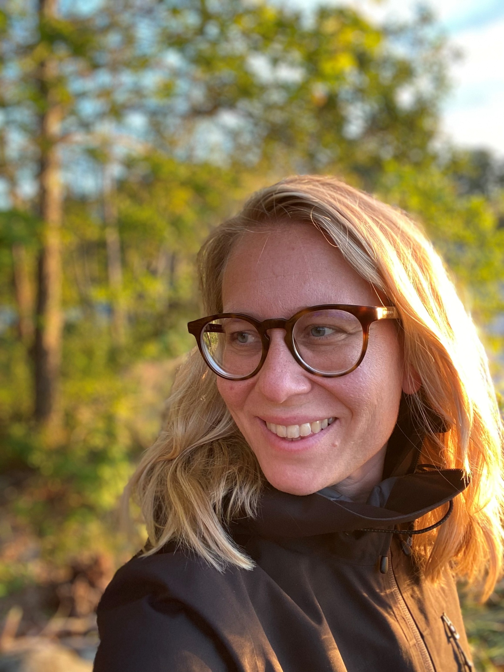 Lina - skogsbadsguide, vinterbild.